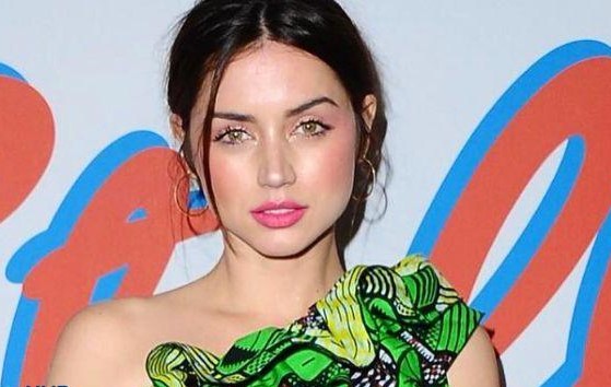 Ana de Armas-Life, TV Shows, Movies, Dating, Car, Height, Net Worth, Age